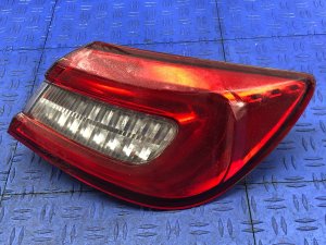 2014-2020 Maserati Quattroporte Quarter Panel Mounted Taillight Assembly - Rear, Right (Passenger) (Used OEM)