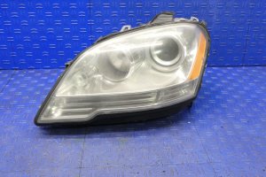 2009-2011 Mercedes-Benz ML350 Halogen Headlight Assembly - Front, Left (Driver) (Used OEM)