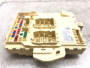 2021-2024 Kia K5 Dashboard Cabin Fuse Relay Junction Box (Used OEM)
