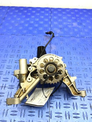 2017-2020 Jaguar XF Engine Oil and Vacuum Pump Assembly (Used OEM)