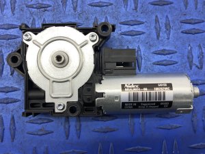 2017-2023 Porsche Panamera Panoramic Sunroof Shade Motor - Front (Used OEM)