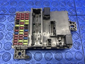 2018-2024 Honda Odyssey Cabin Fuse Relay Box (Used OEM)
