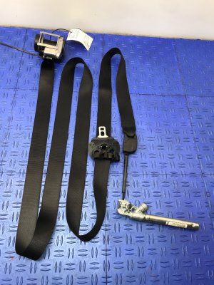 2014-2022 Maserati Ghibli Seat Belt Assembly with Pretensioner - Front (Used OEM)