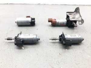 2015-2021 Mercedes-Benz C280 Seat Adjustment Motor Set of 4 - Front (Used OEM)