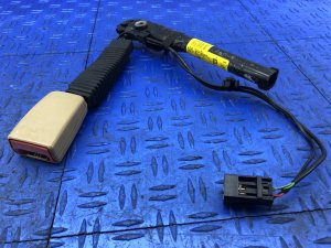 2010-2015 Jaguar XK Tan Seat Belt Buckle with Pretensioner - Front (Used OEM)