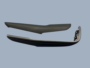 2025 Buick Enclave Black Center Console Exterior Trim Panel Set (Used OEM)