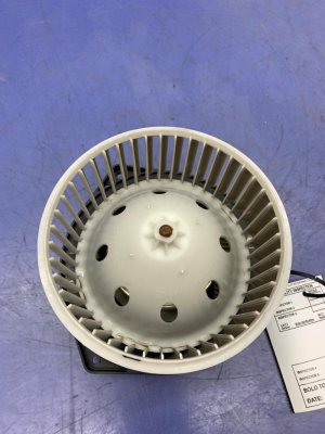 2011-2013 INFINITI QX56 HVAC Blower Motor - Front (Used OEM)