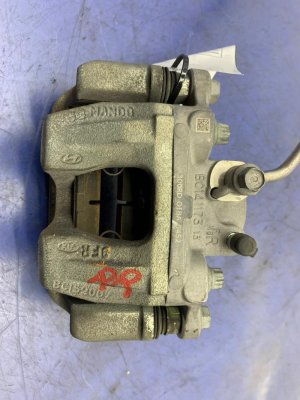 2015-2016 Hyundai Genesis Disc Brake Caliper with Bracket - Rear, Right (Passenger) (Used OEM)