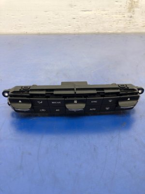 2017-2020 Maserati Levante Climate Temperature Control Switch Panel - Front (Used OEM)