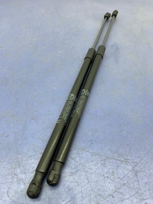 2016-2021 Hyundai Tucson Hood Lift Support Shock Set - Front (Used OEM)
