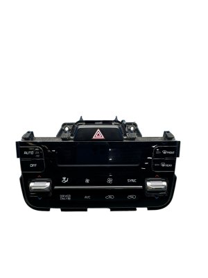 2021-2024 Kia Sorento Automatic Temperature Control Module - Front (Used OEM)