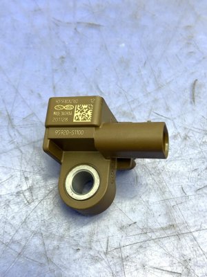 2020-2025 Kia Telluride Air Bag Impact Sensor - Right (Passenger) (Used OEM)
