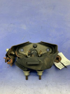 2018-2025 Lincoln Navigator Transmission Mount Support Bracket (Used OEM)