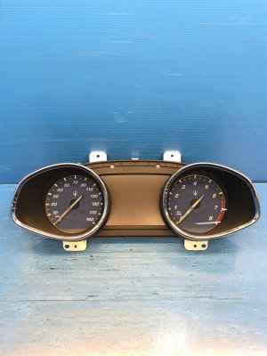 2014-2017 Maserati Quattroporte Speedometer Gauge Instrument Cluster (Used OEM)