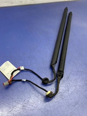 2018-2024 Lincoln Navigator Power Liftgate Actuator - Rear (Used OEM)