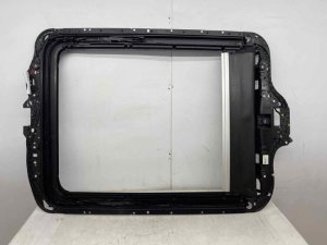 2017-2020 Maserati Levante Overhead Sunroof Assembly with Electric Window Shade Drive (Used OEM)