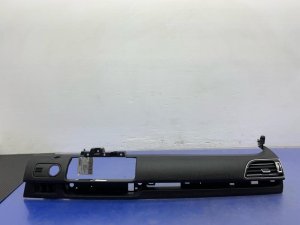2018-2021 Lincoln Navigator Ebony (Black) Center Dashboard Air Vent Bezel Trim Panel (Used OEM)