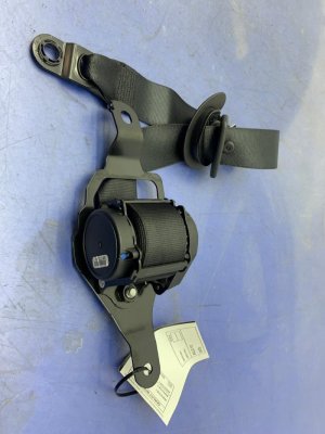 2015-2019 BMW X6 Black 2nd Row Seat Belt Assembly - Rear, Left (Driver) (Used OEM)