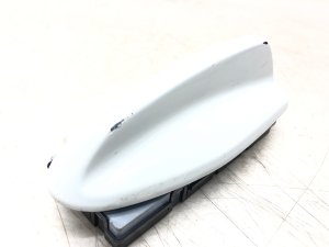 2016-2024 Volvo XC90 White Shark Fin Roof Antenna Amplifier (Used OEM)