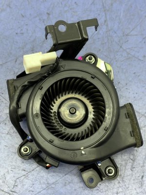 2013-2016 Lexus LS600h Front Seat Blower Motor (Used OEM)
