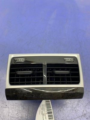 2016-2022 BMW M760i xDrive Center Console Air Vent Grill (Used OEM)