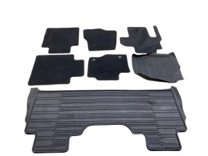 2017-2022 Ford F-550 Super Duty Black Front and Rear Carpet and Rubber Floor Mat Set (Used OEM)