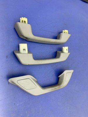 2015-2020 GMC Yukon XL Gray Interior Grab Handle Set (Used OEM)