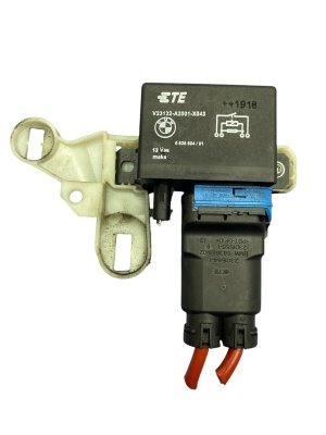 2018-2024 BMW X3 Engine Cooling Fan Relay with Bracket (Used OEM)