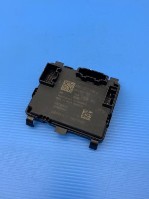 2019-2024 Audi A6 Panoramic Sunroof Window Control Module - Front (Used OEM)