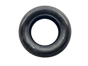 2004-2026 Dodge Durango 265/60/18 Hankook Dynapro HP2 Tire (Used OEM)