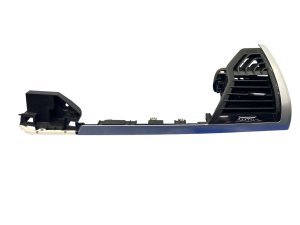 2018-2024 BMW X3 Dashboard Air Vent with Trim - Front (Used OEM)