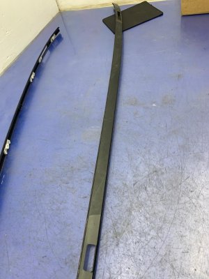 2012-2015 Mercedes-Benz ML350 Black Upper Roof Moulding Trim Cover Panel (Used OEM)
