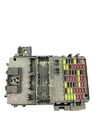 2023-2025 Honda HR-V Dashboard Fuse Junction Box - Front (Used OEM)