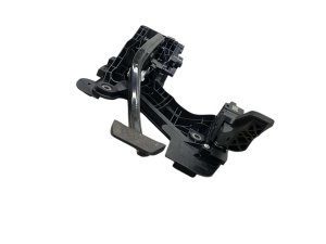 2018-2026 Jeep Wrangler Accelerator and Brake Pedal Set (Used OEM)