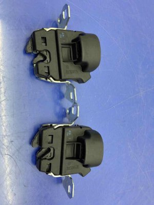2017-2023 Mercedes-Benz C280 Seat Backrest Latch Lock Set - Rear (Used OEM)