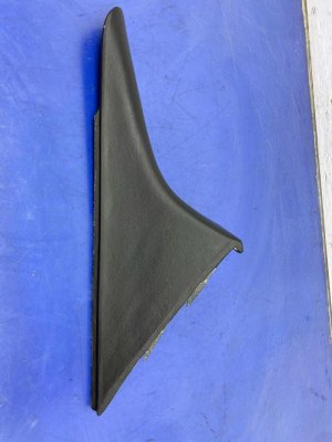 2015-2020 GMC Yukon XL Jet Black Floor Console Applique Trim - Front (Used OEM)
