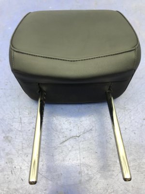 2015-2020 GMC Yukon XL Jet Black Seat Headrest - Front, Right (Passenger) (Used OEM)