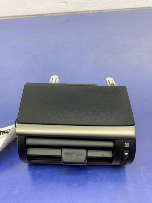 2016-2017 Lexus IS300 Dash A/C Air Heater Vent - Front (Used OEM)