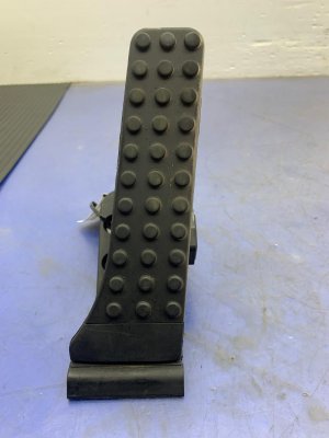 2014-2020 Mercedes-Benz S320 Black Sport Package Accelerator Pedal Assembly (Used OEM)