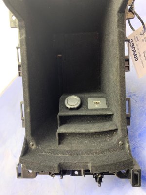 2022-2025 INFINITI QX60 Center Console Base Frame Support Bracket - Front (Used OEM)
