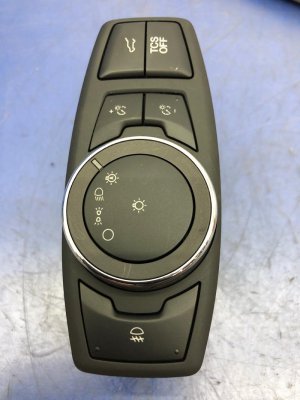 2019-2023 Lincoln Nautilus Headlight and Fog Lamp Control Switch with Power Liftgate - Front (Used OEM)