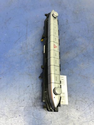 2020-2022 Hyundai Palisade Radio Control Panel - Front (Used OEM)