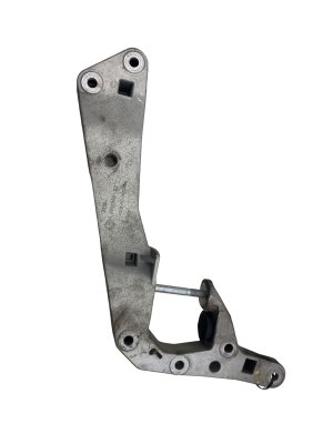2018-2023 BMW M550i xDrive Transmission Crossmember Support Bracket (Used OEM)