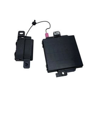 2022 Chrysler Pacifica Keyless Entry Control Module with Antenna (Used OEM)