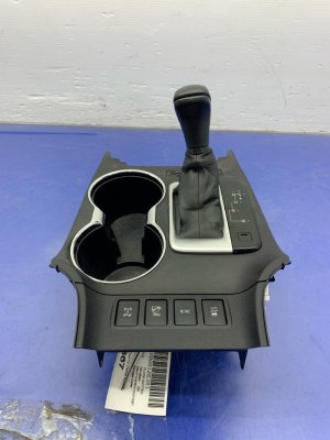 2014-2019 Toyota Highlander Black Floor Transmission Shift Lever Assembly with Cup Holder and Trim (Used OEM)