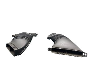 2017-2020 Maserati Levante Engine Air Intake Resonator Duct Hose Set - Front (Used OEM)