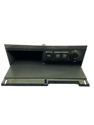 2020-2022 Toyota Highlander Console Dual USB Port Charger - Rear (Used OEM)