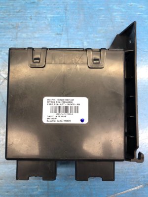 2018-2021 Lincoln Navigator Power Running Board Control Module (Used OEM)