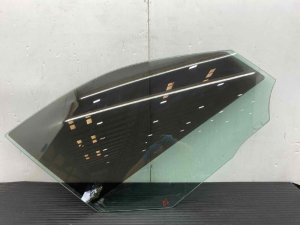 2010-2016 Mercedes-Benz E500 Door Glass with Factory Tint - Front, Right (Passenger) (Used OEM)