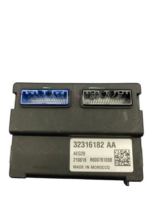 2020 Volvo XC40 Vehicle Control Module (Used OEM)